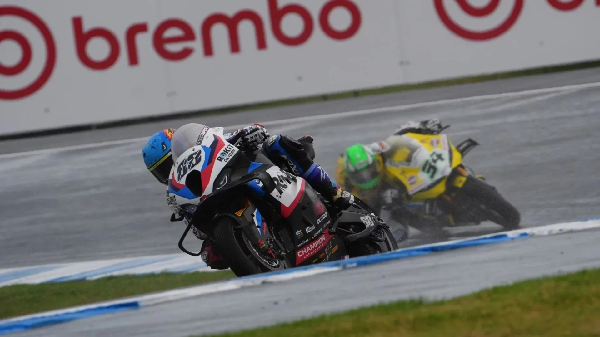 Superbike терпит фиаско в Портимане: с 2027 года хватит тестов в Европе!