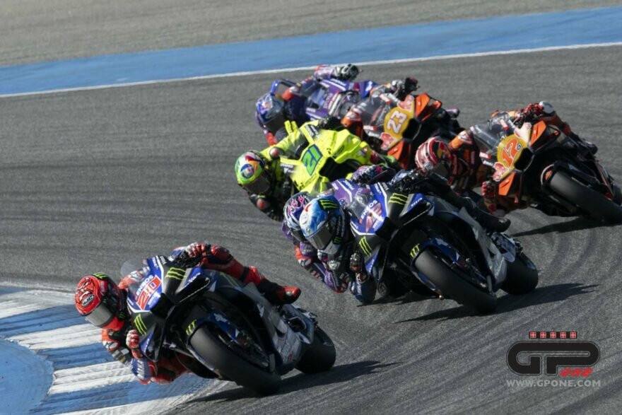 Фабио Квартараро и Алекс Ринс yamaha-buriram-race001-1772365637