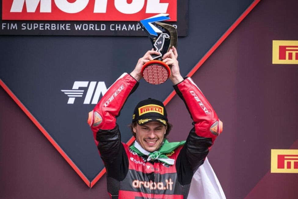 Булега: «Мне не важно, если говорят, что я выигрываю только потому, что у меня лучший мотоцикл»