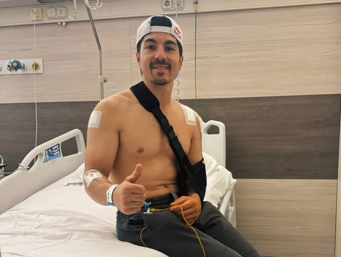 Маверик Виньялес успешно прооперирован: «винт был удалён»