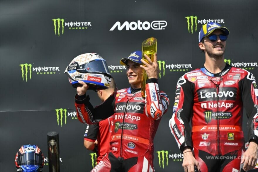 Баньаяйя и Маркес bbc-bagnaia-marquez-podio