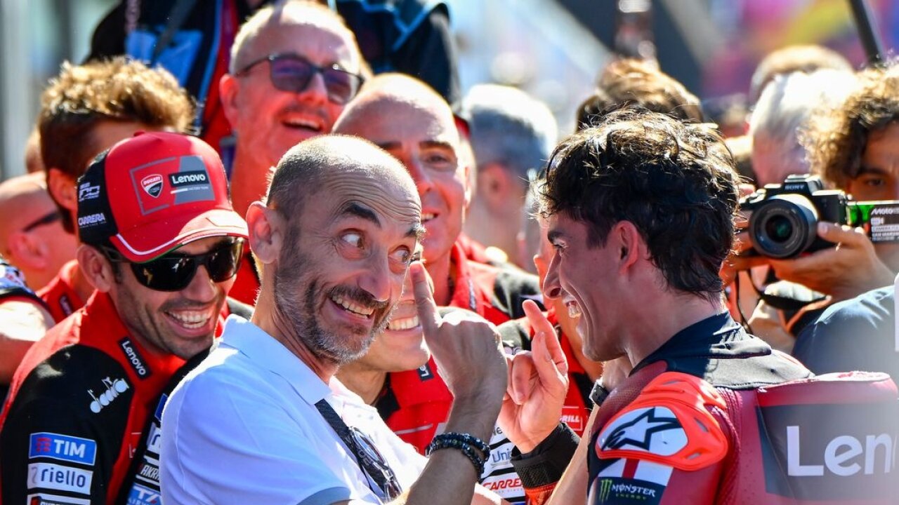 Доменикали: «Ferrari покупает Ducati? Есть фантазии и похуже»
